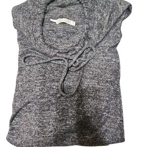 Sweater Hoodie Cozy Black Cowl With Tie Pocket Pouch. Med.